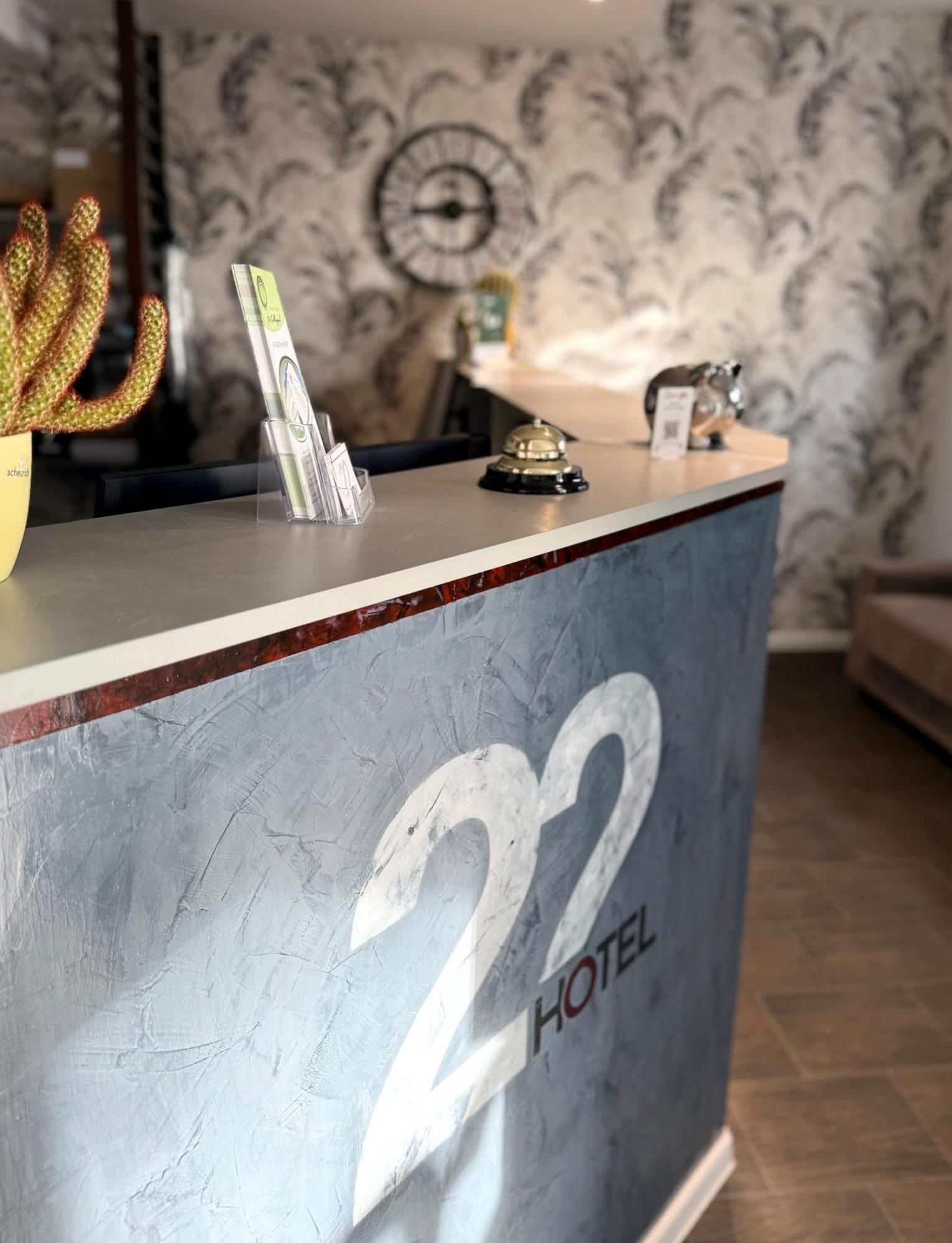 Hotel 22 デッサウ エクステリア 写真